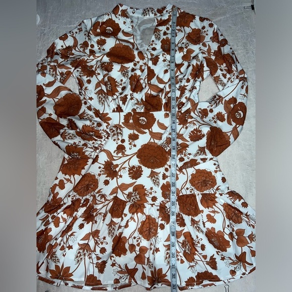 Floral dress​​​ - Picture 4 of 6